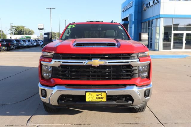 Used 2025 Chevrolet Silverado 2500 LT w/ Leather Package AWD/4WD image 7