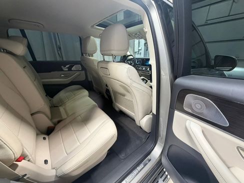 Used 2020 Mercedes-Benz GLS 450 4MATIC image 27