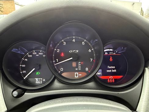 Used 2026 Porsche Macan GTS AWD/4WD image 28