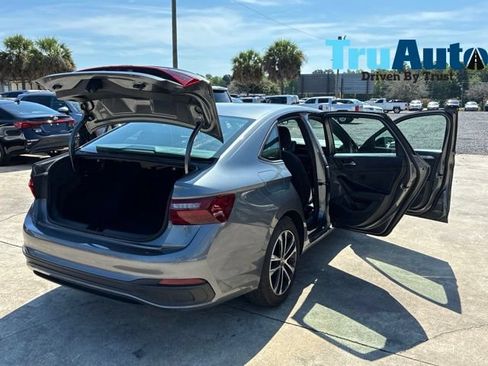 Used 2025 Volkswagen Jetta Sport FWD image 15