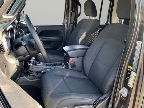 Certified 2022 Jeep Gladiator Sport image 21