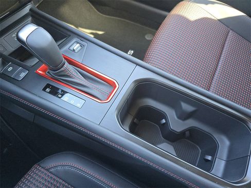 New 2026 Nissan Kicks SR w/ SR Premium Package FWD image 16