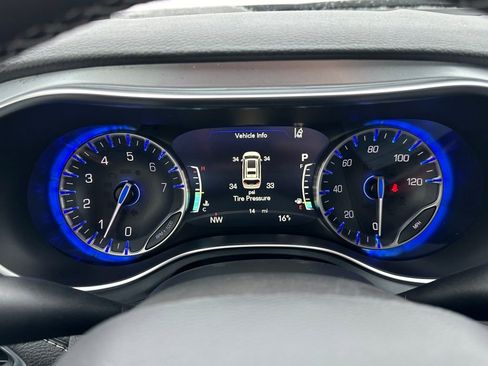 New 2026 Chrysler Pacifica Limited image 22