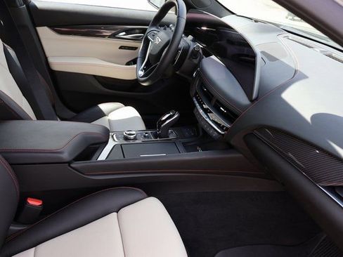 Used 2026 Cadillac CT5 Sport w/ Technology Package image 11