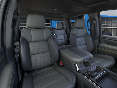 New 2026 Chevrolet Silverado 2500 ZR2 AWD/4WD image 16