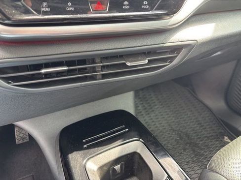 Used 2021 Volkswagen ID.4 Pro S image 23