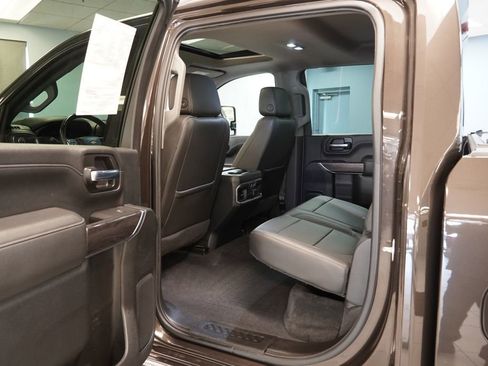 Used 2020 Chevrolet Silverado 2500 LTZ AWD/4WD image 18