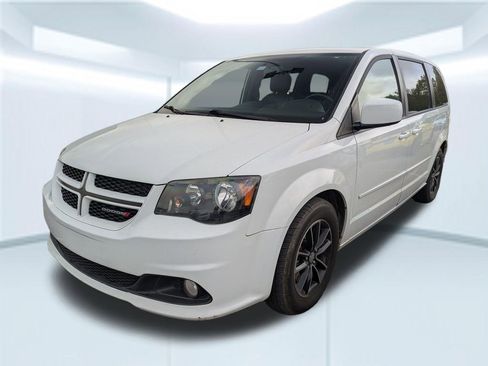 Used 2016 Dodge Grand Caravan R/T image 1