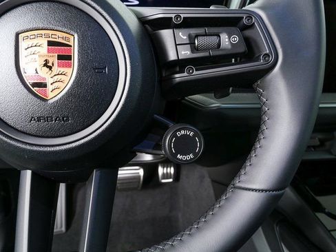 New 2026 Porsche Cayenne S image 11