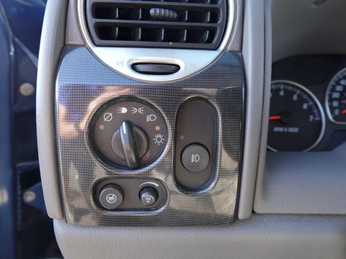 Used 2006 GMC Envoy XL SLE image 21