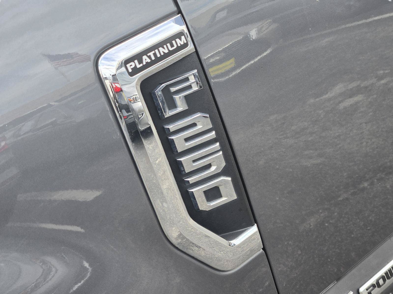 Used 2022 Ford F250 Platinum w/ FX4 Off-Road Package AWD/4WD image 12