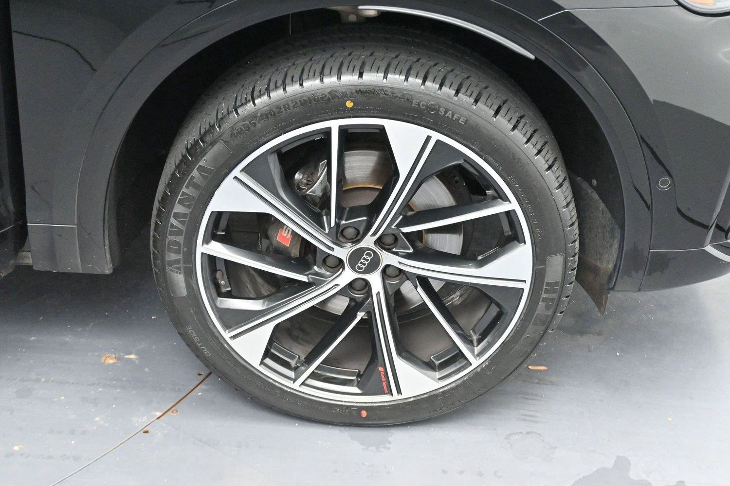Used 2024 Audi SQ5 Prestige AWD/4WD image 36
