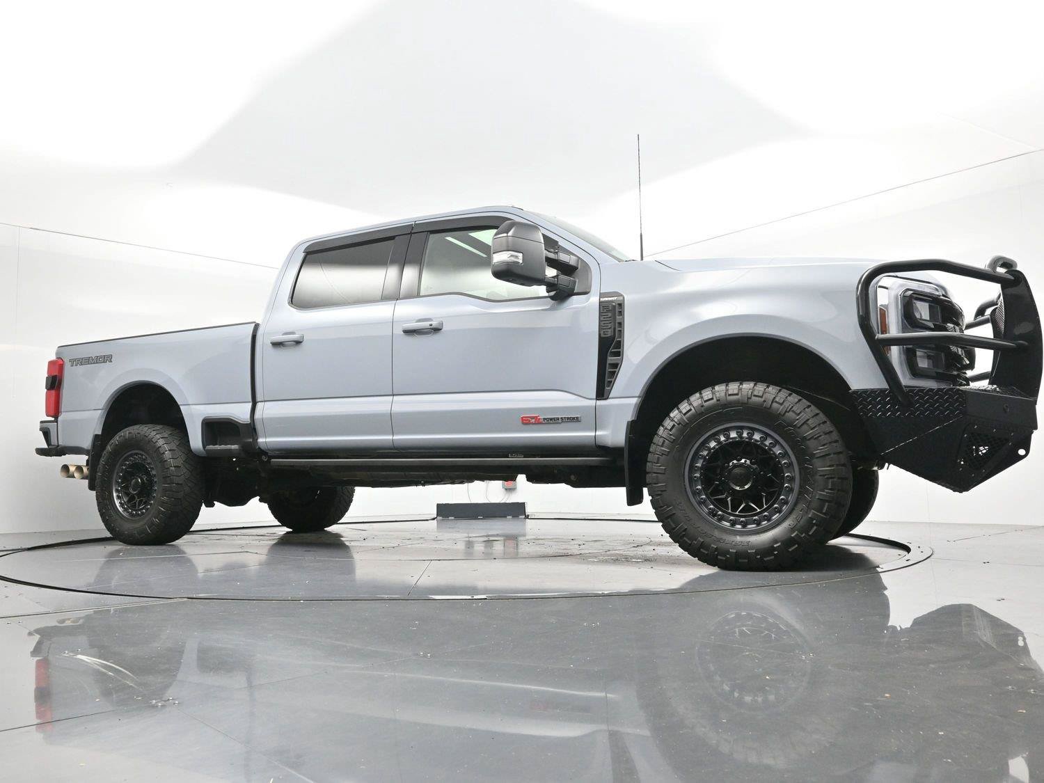 Used 2024 Ford F250 Lariat w/ Lariat Ultimate Package AWD/4WD image 47