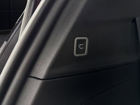 New 2026 Chrysler Pacifica Select image 15