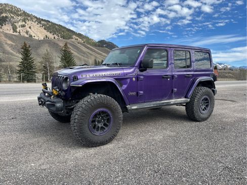 Used 2023 Jeep Wrangler Unlimited Rubicon 392 w/ Xtreme Recon 35" Tire Package image 3