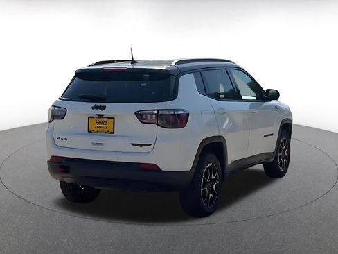 Used 2025 Jeep Compass Trailhawk AWD/4WD image 15