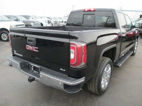 Used 2018 GMC Sierra 1500 SLT image 3