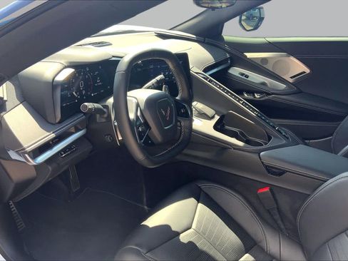 Used 2023 Chevrolet Corvette Stingray Preferred Cpe w/ 2LT RWD image 17