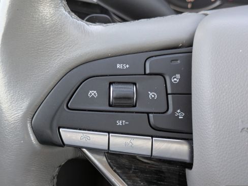 Used 2023 Cadillac XT6 Premium Luxury image 19