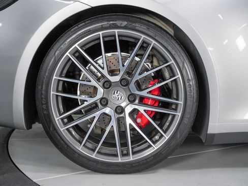 Used 2023 Porsche 911 Carrera 4S AWD/4WD image 25