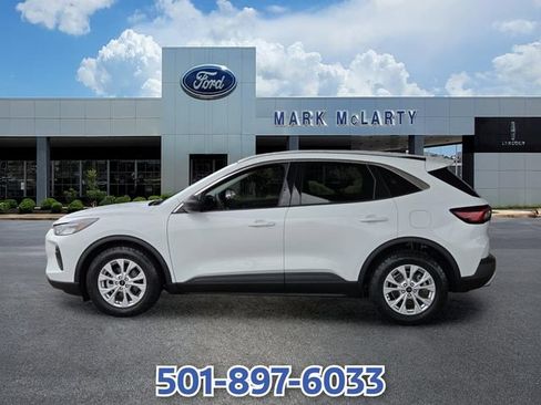 Certified 2024 Ford Escape Active FWD image 2