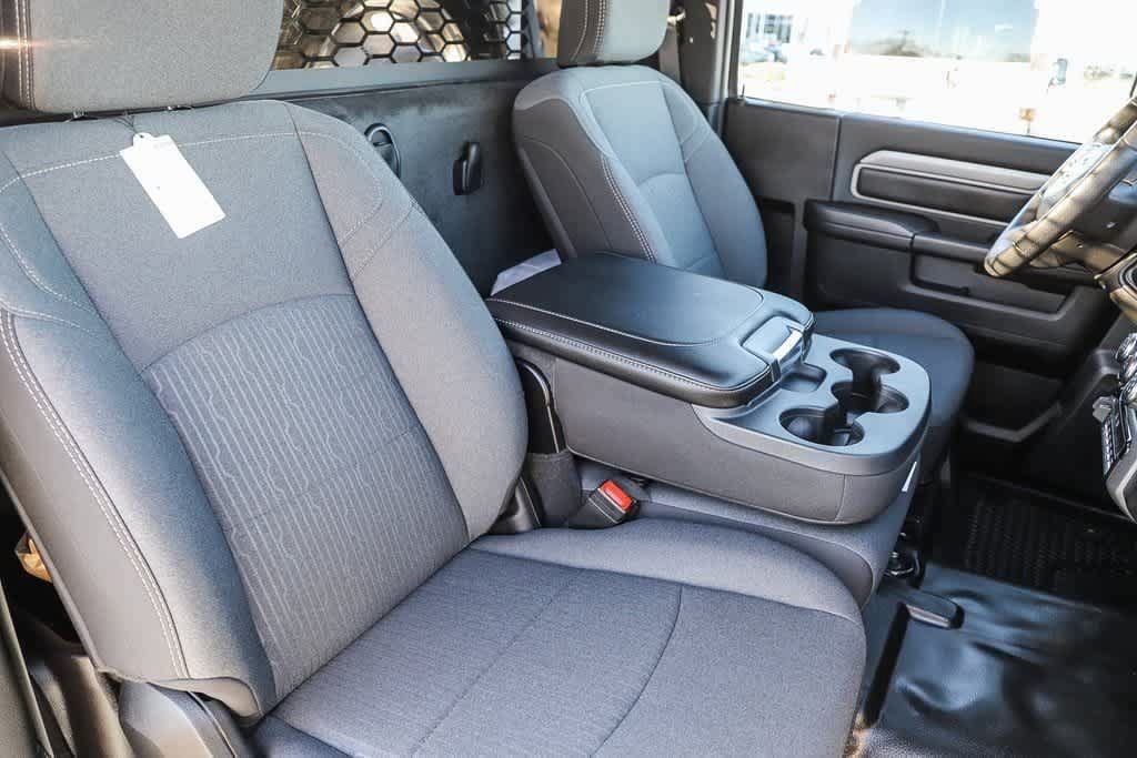 New 2024 RAM 4500 Tradesman RWD image 15