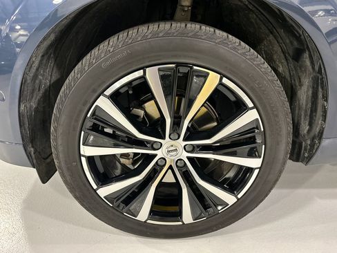 Certified 2025 Volvo XC60 B5 Plus AWD/4WD image 8