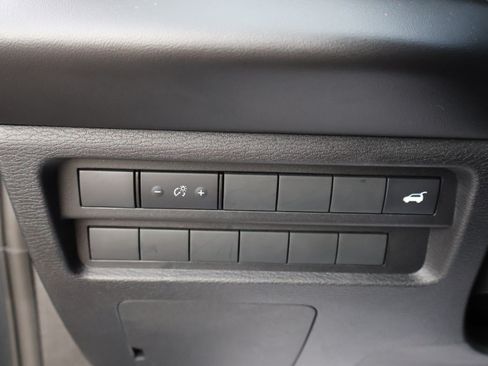 Used 2025 Mitsubishi Outlander SE FWD image 35