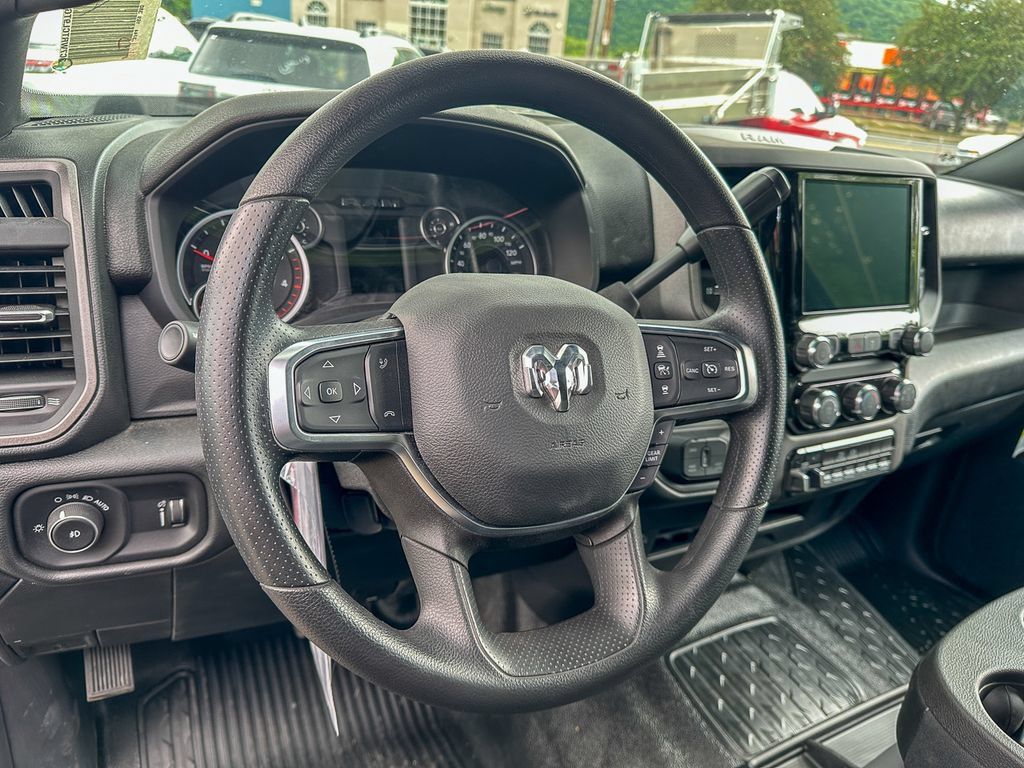 New 2026 RAM 3500 Tradesman w/ Chrome Appearance Group A AWD/4WD image 18