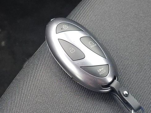 New 2026 Hyundai Tucson SE image 33