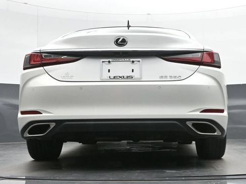 Used 2019 Lexus ES 350 Ultra Luxury w/ Accessory Package 2 FWD image 33