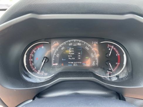 Used 2023 Toyota RAV4 XLE FWD image 22