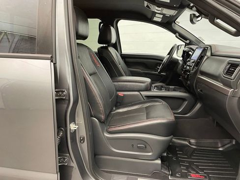 Used 2021 Nissan Titan PRO-4X w/ Pro-4x Convenience Package AWD/4WD image 26