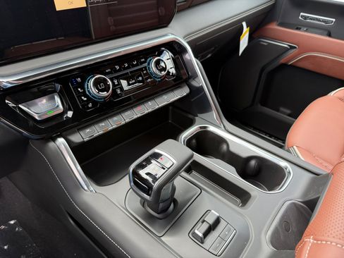 New 2026 GMC Sierra 1500 Denali Ultimate AWD/4WD image 13