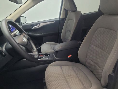 Used 2020 Ford Escape SE image 17