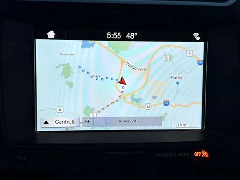 Used 2017 Ford Explorer XLT w/ Equipment Group 202A image 36