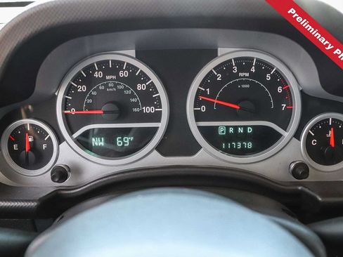 Used 2010 Jeep Wrangler Unlimited Sahara w/ Dual Top Group AWD/4WD image 20