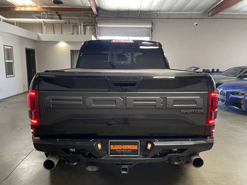 Used 2019 Ford F150 Raptor w/ Equipment Group 802A Luxury image 13