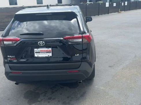 Used 2025 Toyota RAV4 LE FWD image 12