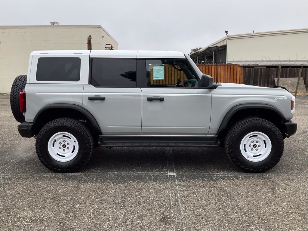 New 2026 Ford Bronco Heritage Edition AWD/4WD image 7