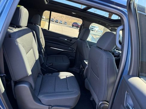 New 2026 Chevrolet Traverse LT w/ Sun and Wheel Package image 15