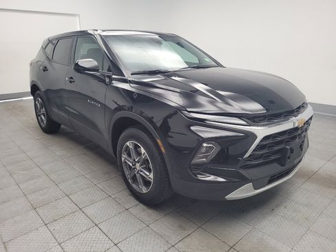 Used 2025 Chevrolet Blazer LT FWD image 13