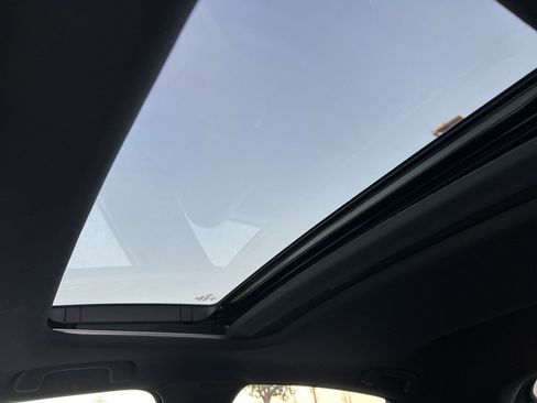 Used 2023 Honda Civic Sport Touring image 4