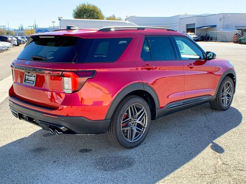 New 2026 Ford Explorer ST w/ Sun And Sound Package image 8