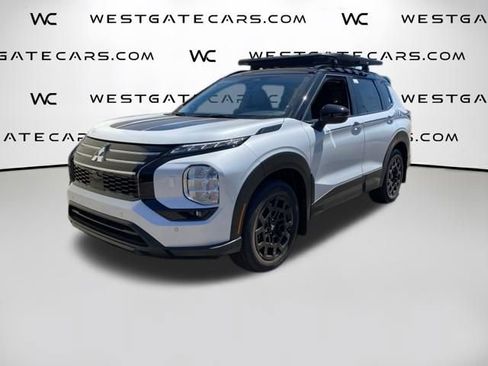 New 2026 Mitsubishi Outlander Trail Edition AWD/4WD image 1