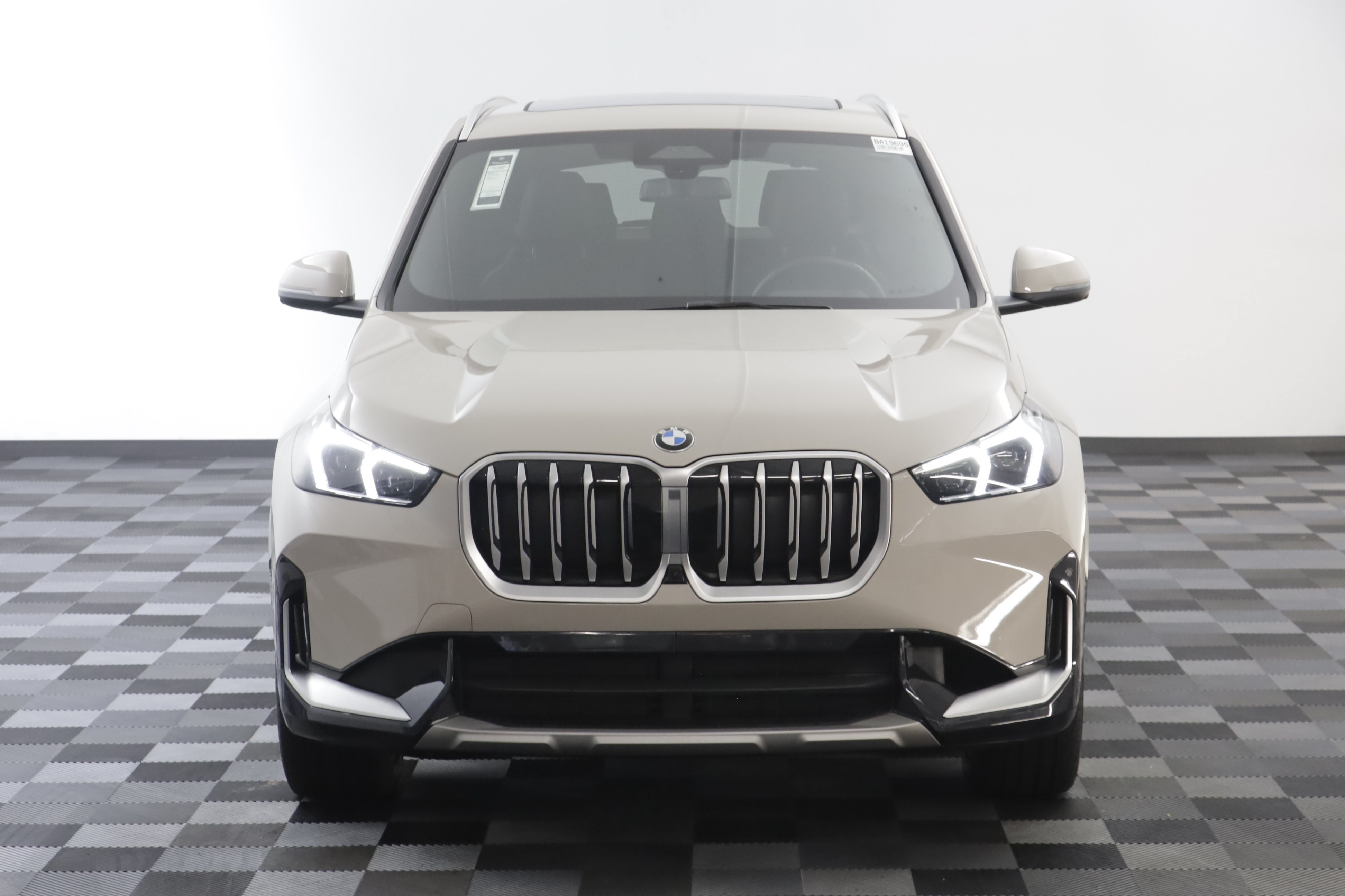 Used 2026 BMW X1 xDrive28i AWD/4WD image 27