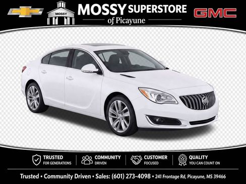 Used 2017 Buick Regal Premium FWD image 2