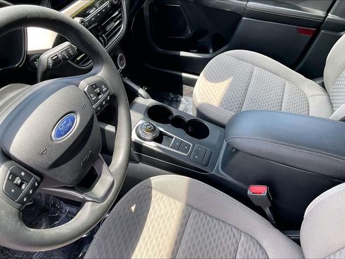 Used 2021 Ford Escape SE FWD image 18