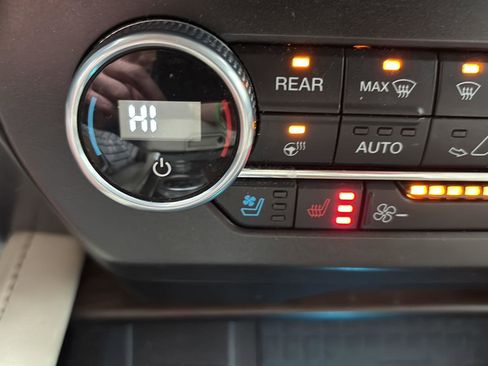 Used 2021 Ford Expedition Platinum AWD/4WD image 31