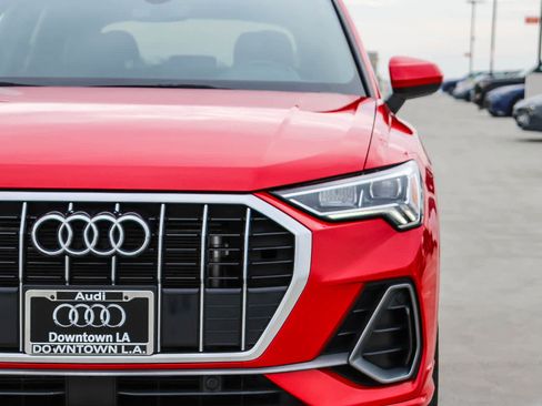 Used 2023 Audi Q3 2.0T Premium w/ 19" Wheel Package image 4